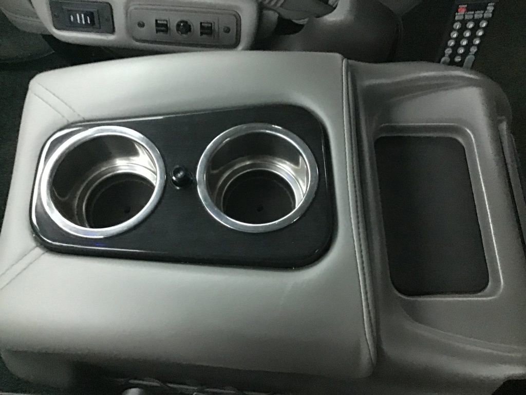 Used 2020 Chevrolet Express 2500 w/ Enhanced Convenience Package image 26