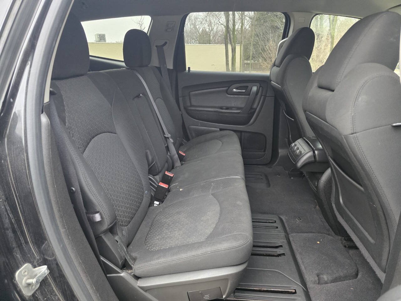Used 2011 Chevrolet Traverse LT AWD/4WD image 14