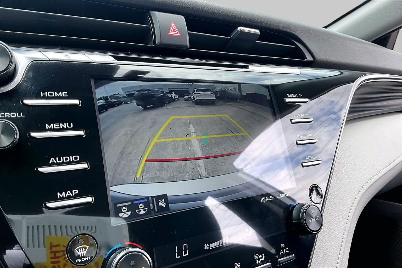 Used 2020 Toyota Camry XLE FWD image 26