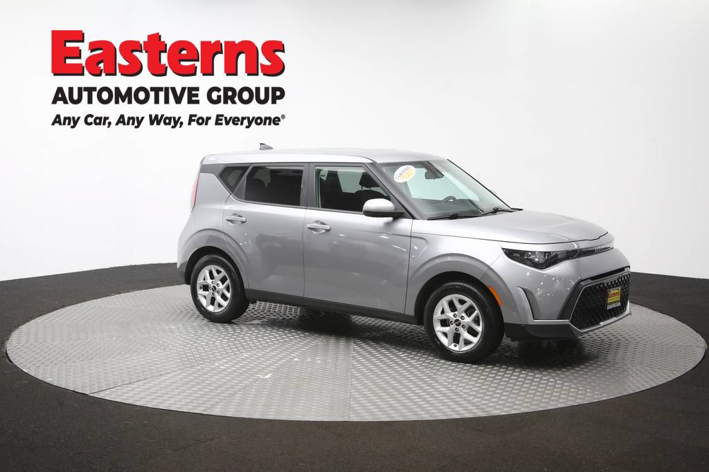 Used 2023 Kia Soul LX w/ Option Group 015 FWD image 48
