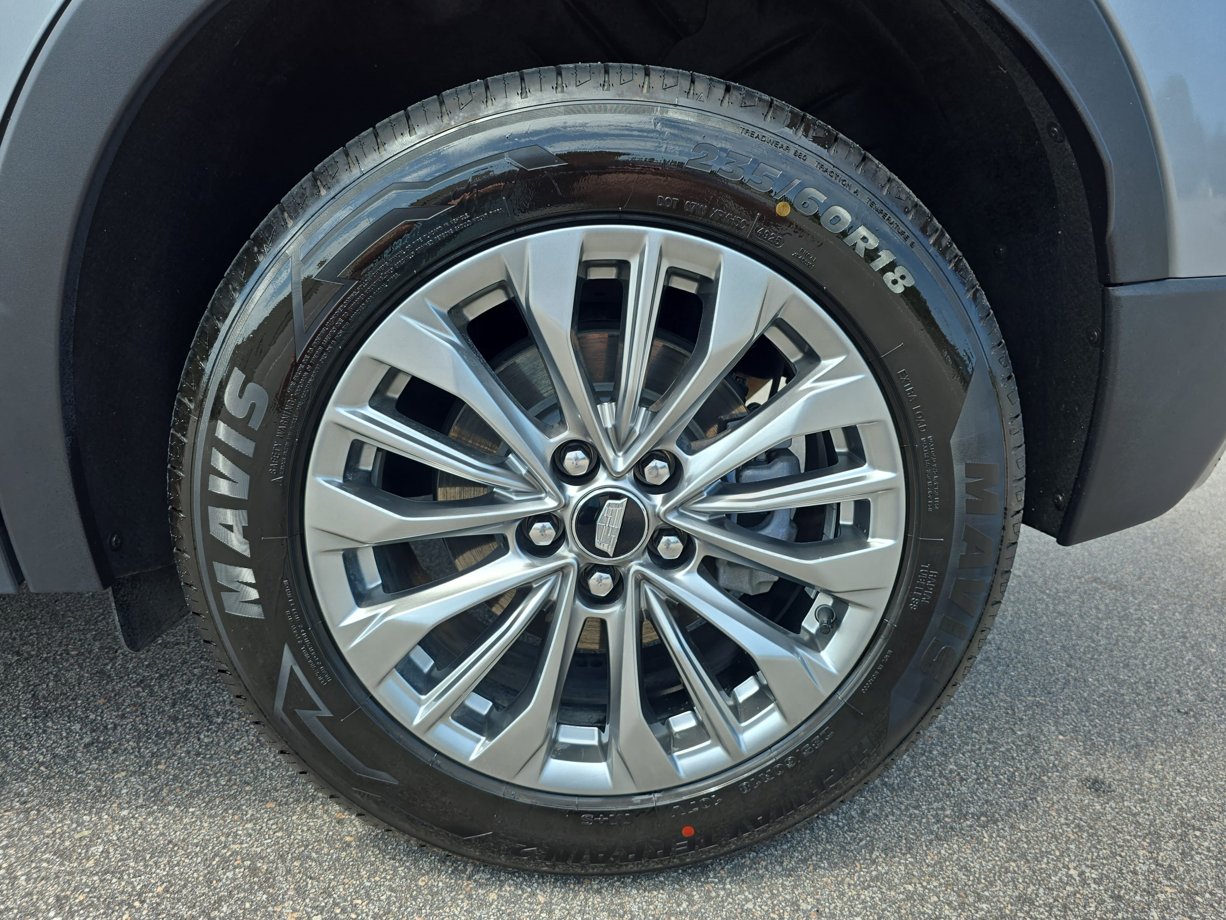 Certified 2025 Cadillac XT4 Premium Luxury AWD/4WD image 34