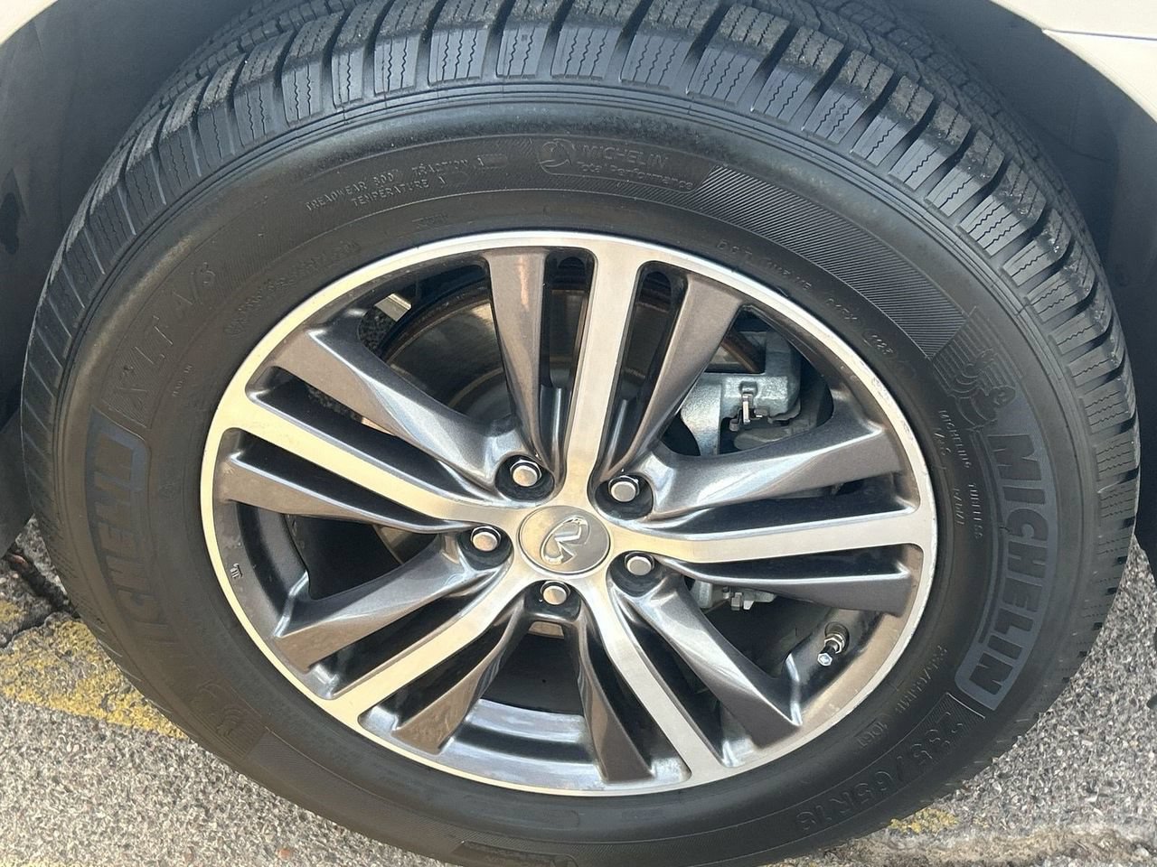 Used 2016 INFINITI QX60 FWD w/ Premium Plus Package image 6