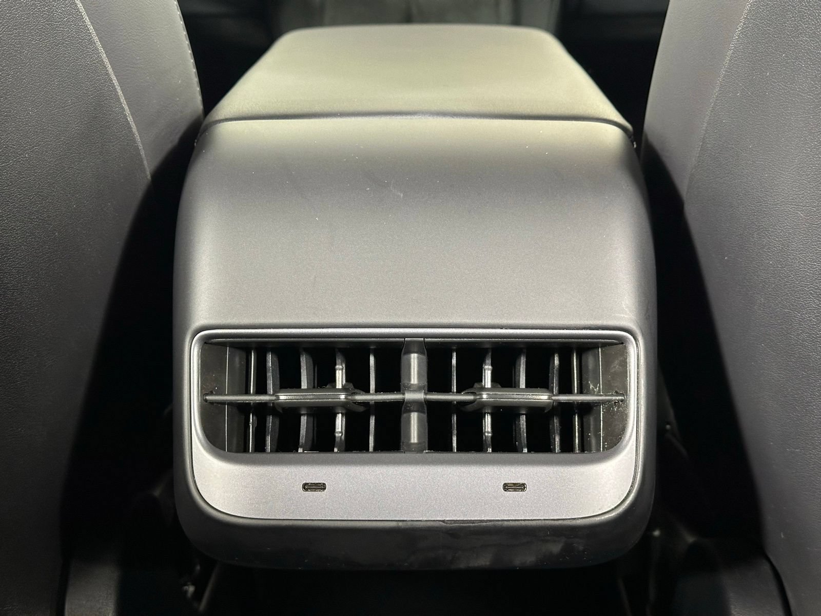 Used 2023 Tesla Model Y Long Range AWD/4WD image 42