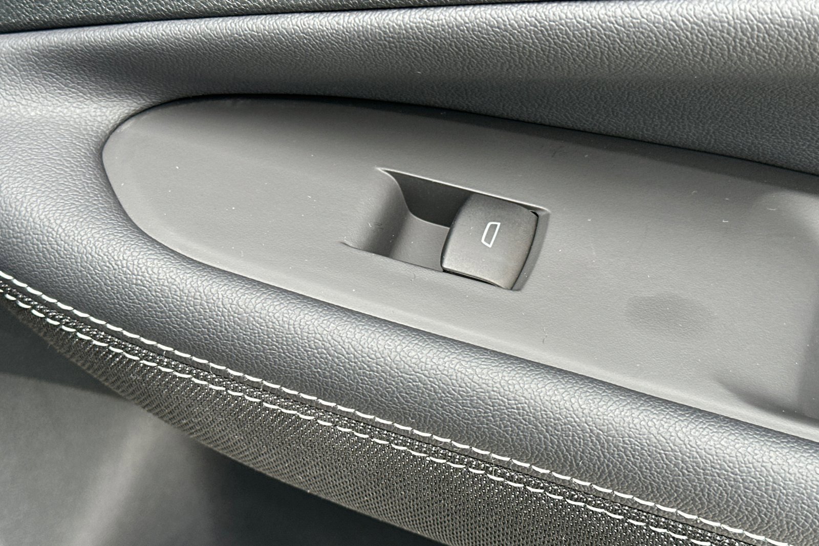 Used 2026 Chevrolet Blazer EV LT image 23