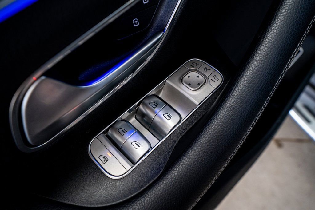 Used 2023 Mercedes-Benz GLE 350 4MATIC w/ AMG Line Exterior image 34