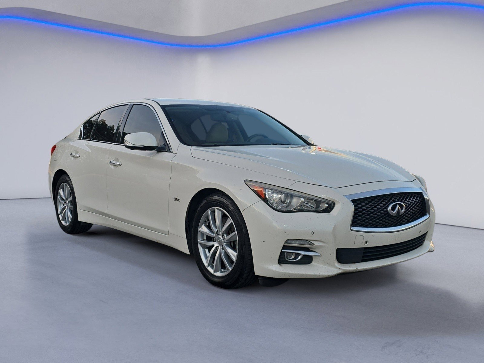 Used 2016 INFINITI Q50 3.0t Premium w/ Driver Assistance Package image 6