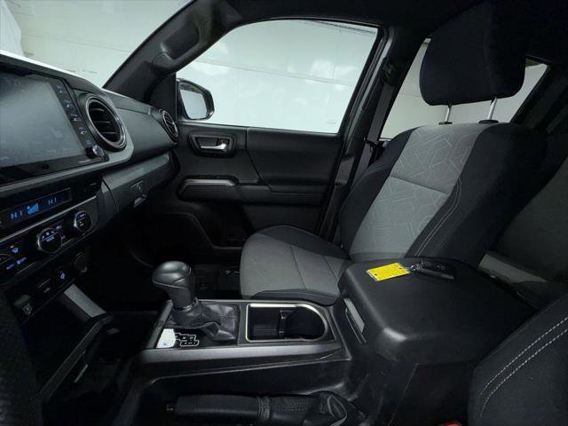 Certified 2023 Toyota Tacoma TRD Off-Road AWD/4WD image 17