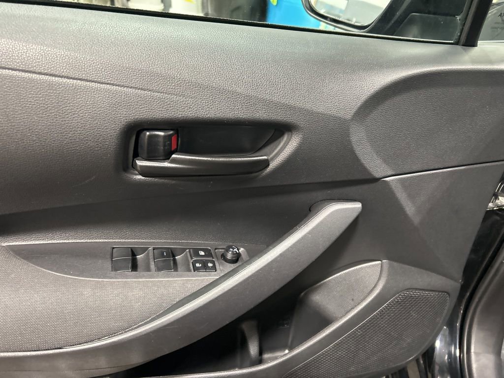 Used 2024 Toyota Corolla LE image 6