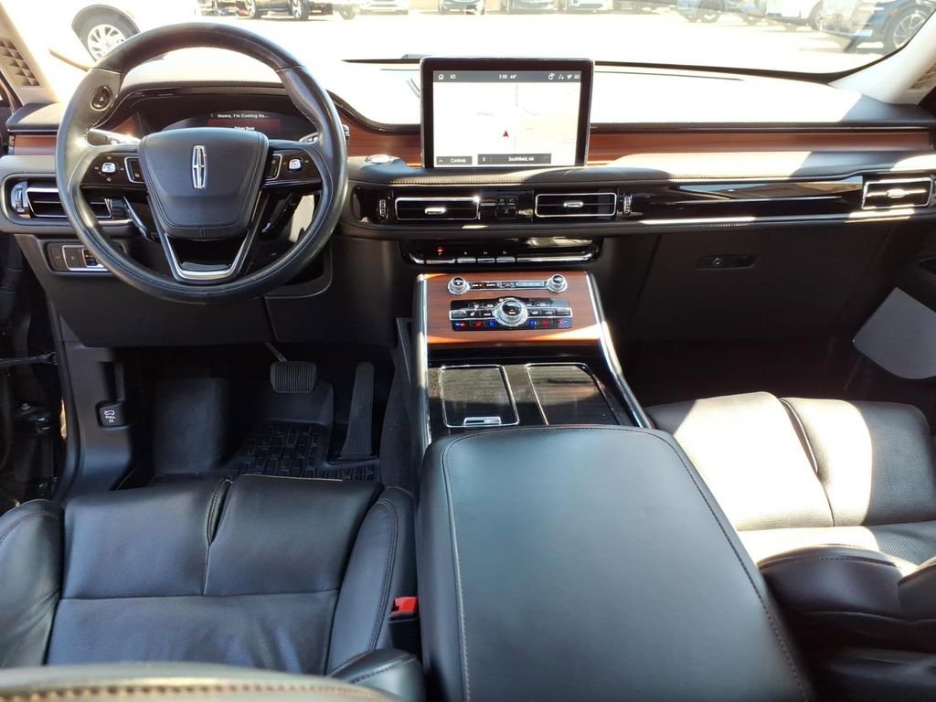 Used 2023 Lincoln Aviator Reserve w/ Equipment Group 201A AWD/4WD image 14