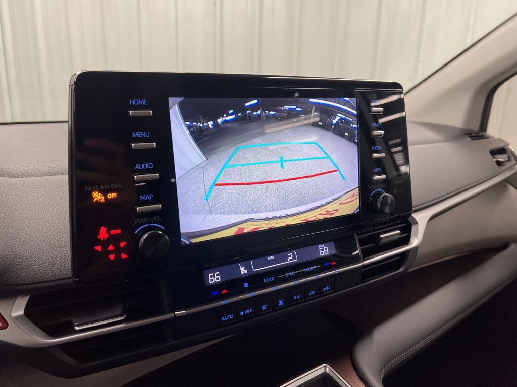 Used 2021 Toyota Sienna LE image 20