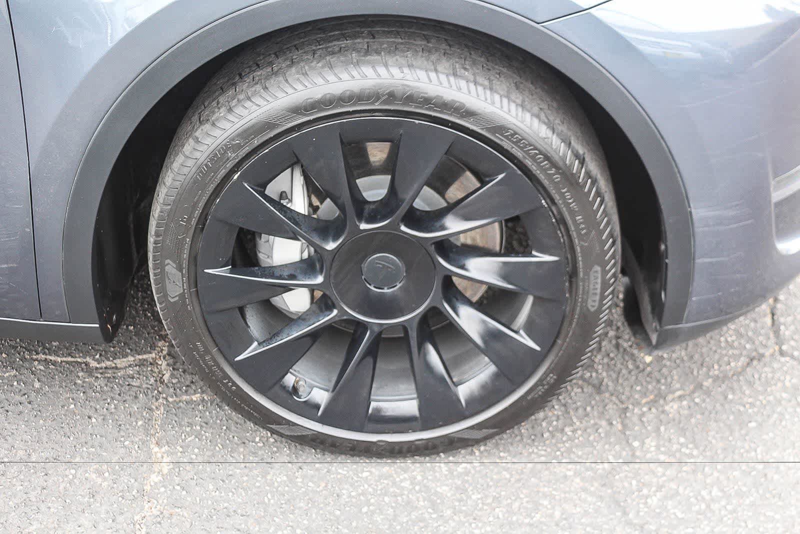 Used 2023 Tesla Model Y Long Range AWD/4WD image 12