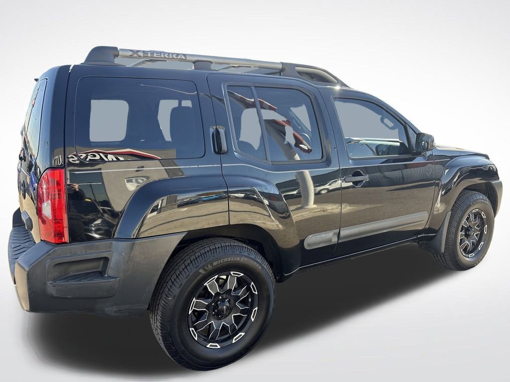 Used 2015 Nissan Xterra S w/ Value Package image 5