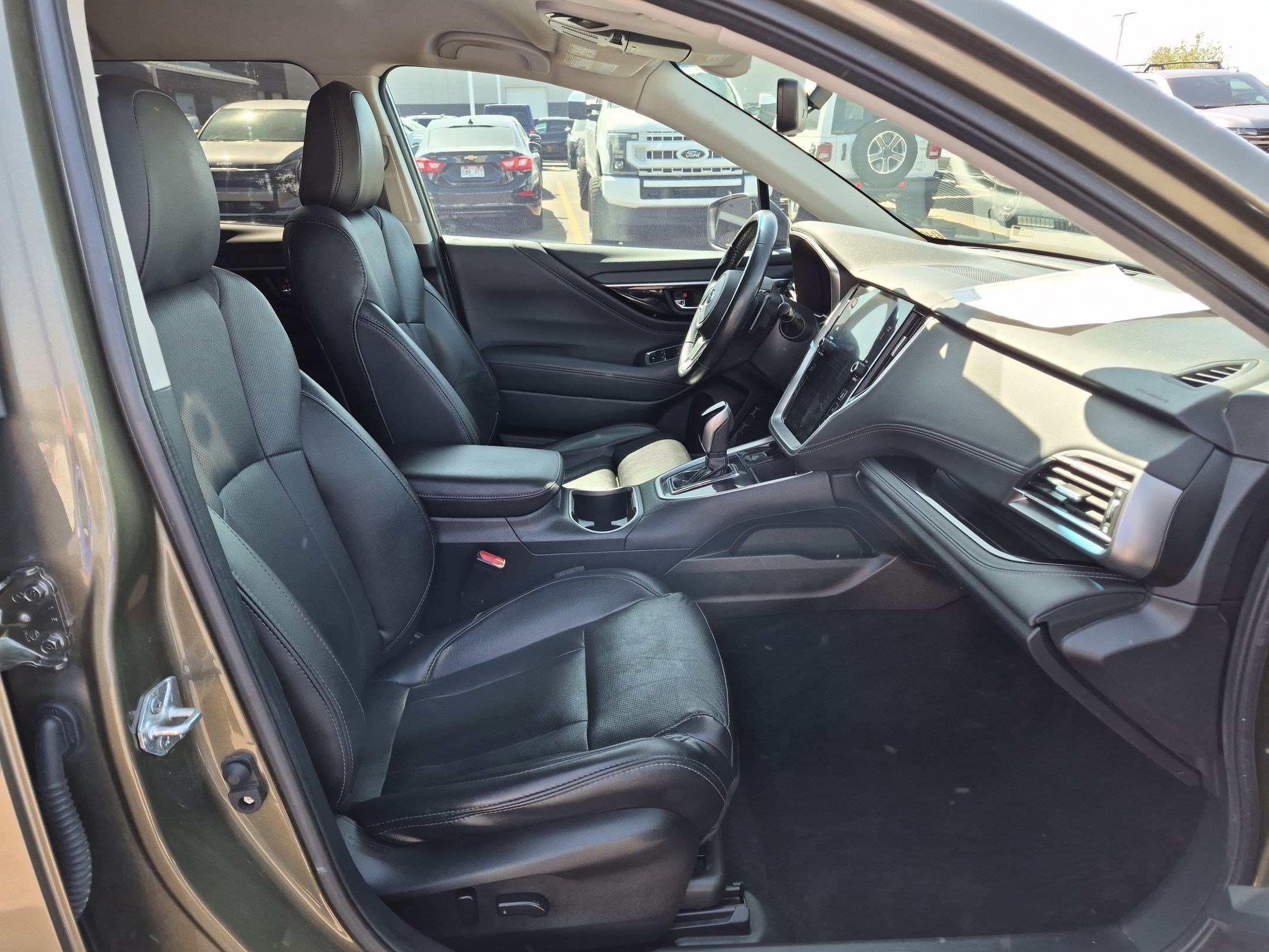Used 2022 Subaru Outback Limited AWD/4WD image 28