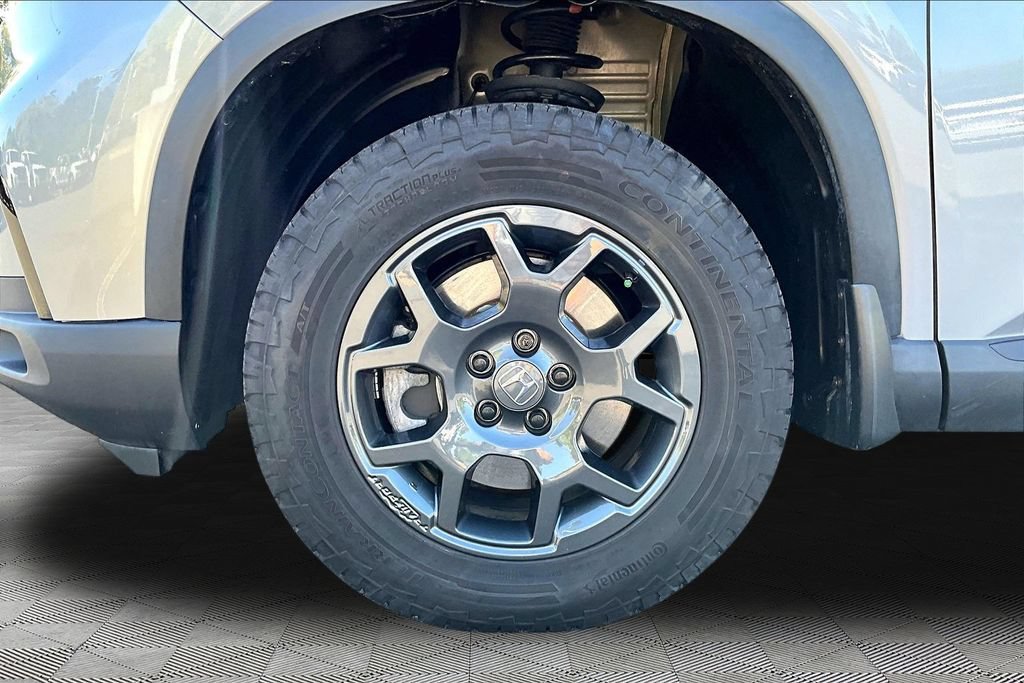 Used 2025 Honda Pilot TrailSport image 25