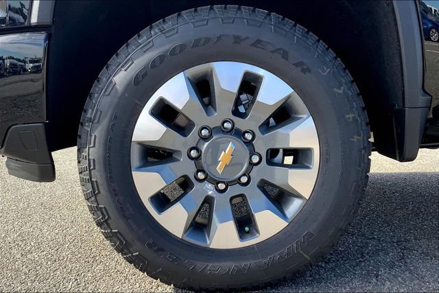 New 2025 Chevrolet Silverado 2500 Custom w/ Custom Value Package image 4