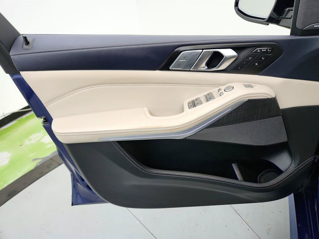 Used 2022 BMW ALPINA XB7 AWD/4WD image 22