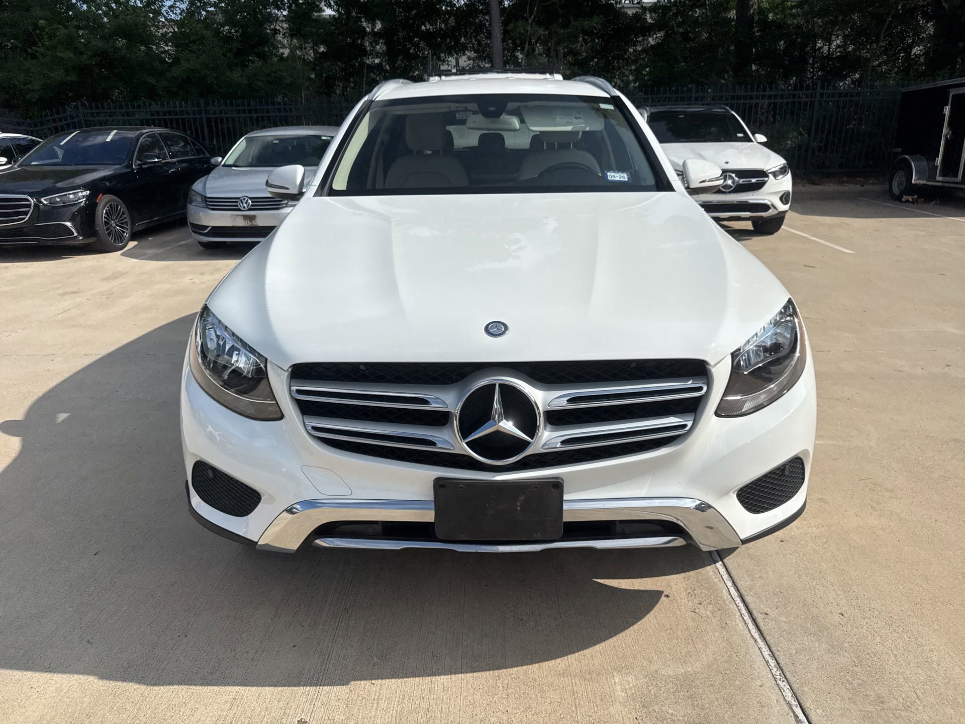 Used 2017 Mercedes-Benz GLC 300 image 2