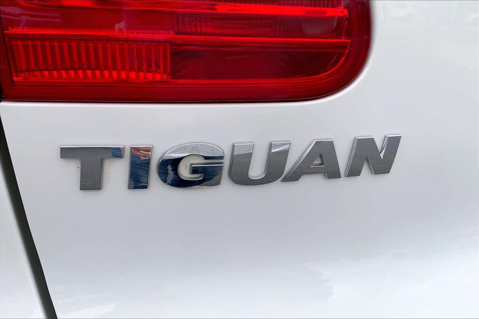 Used 2012 Volkswagen Tiguan SEL FWD image 30