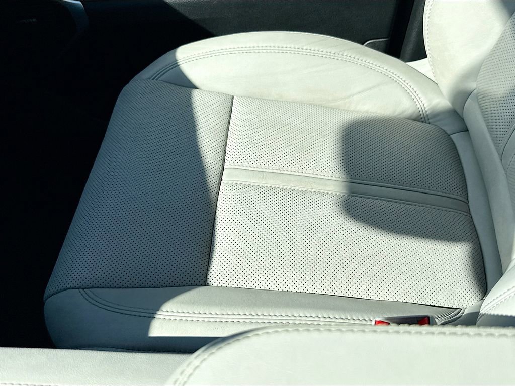 Used 2024 Jeep Wagoneer Series II w/ Flexible Seating Group image 22