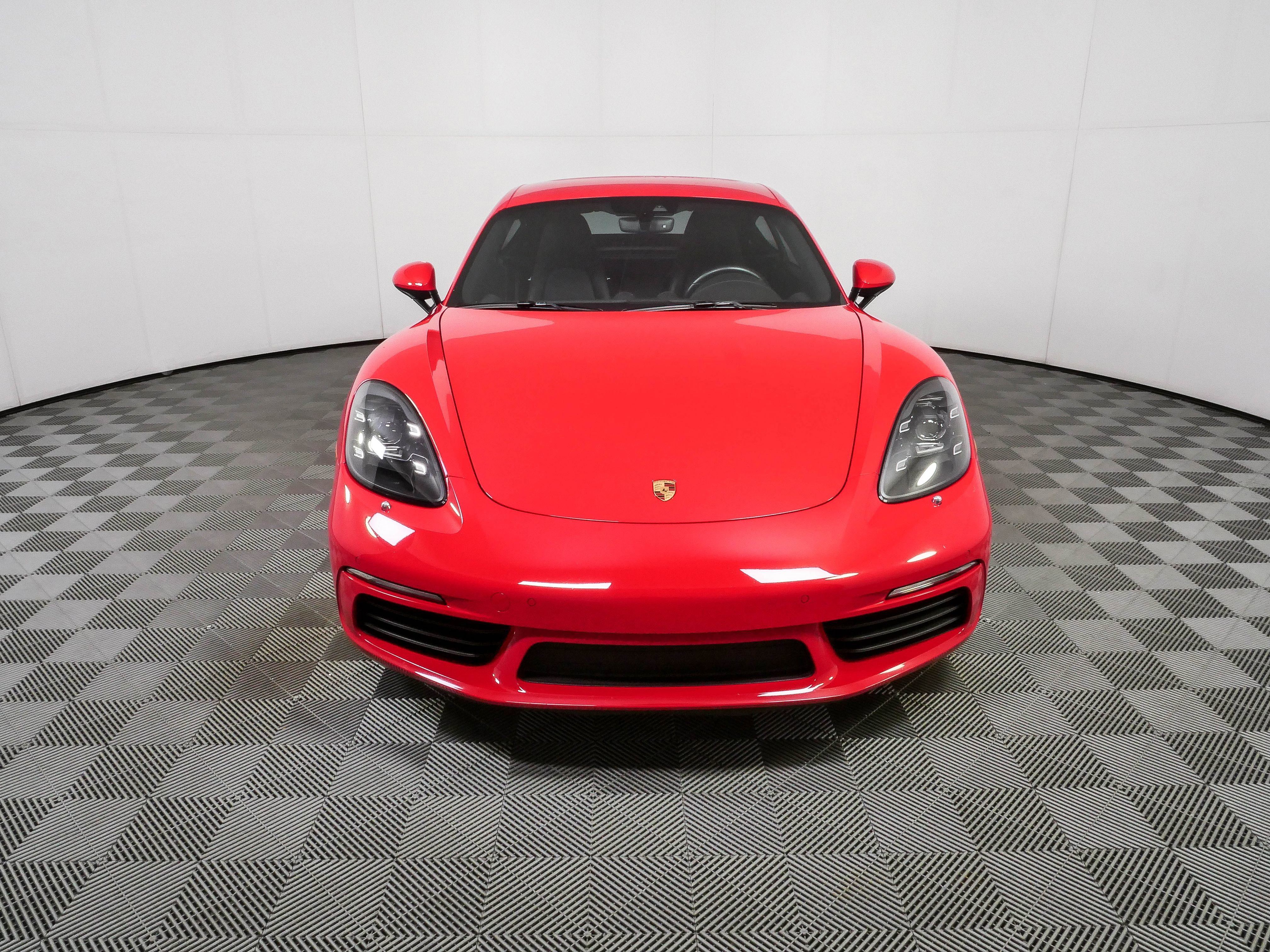 Certified 2018 Porsche 718 Cayman RWD image 33