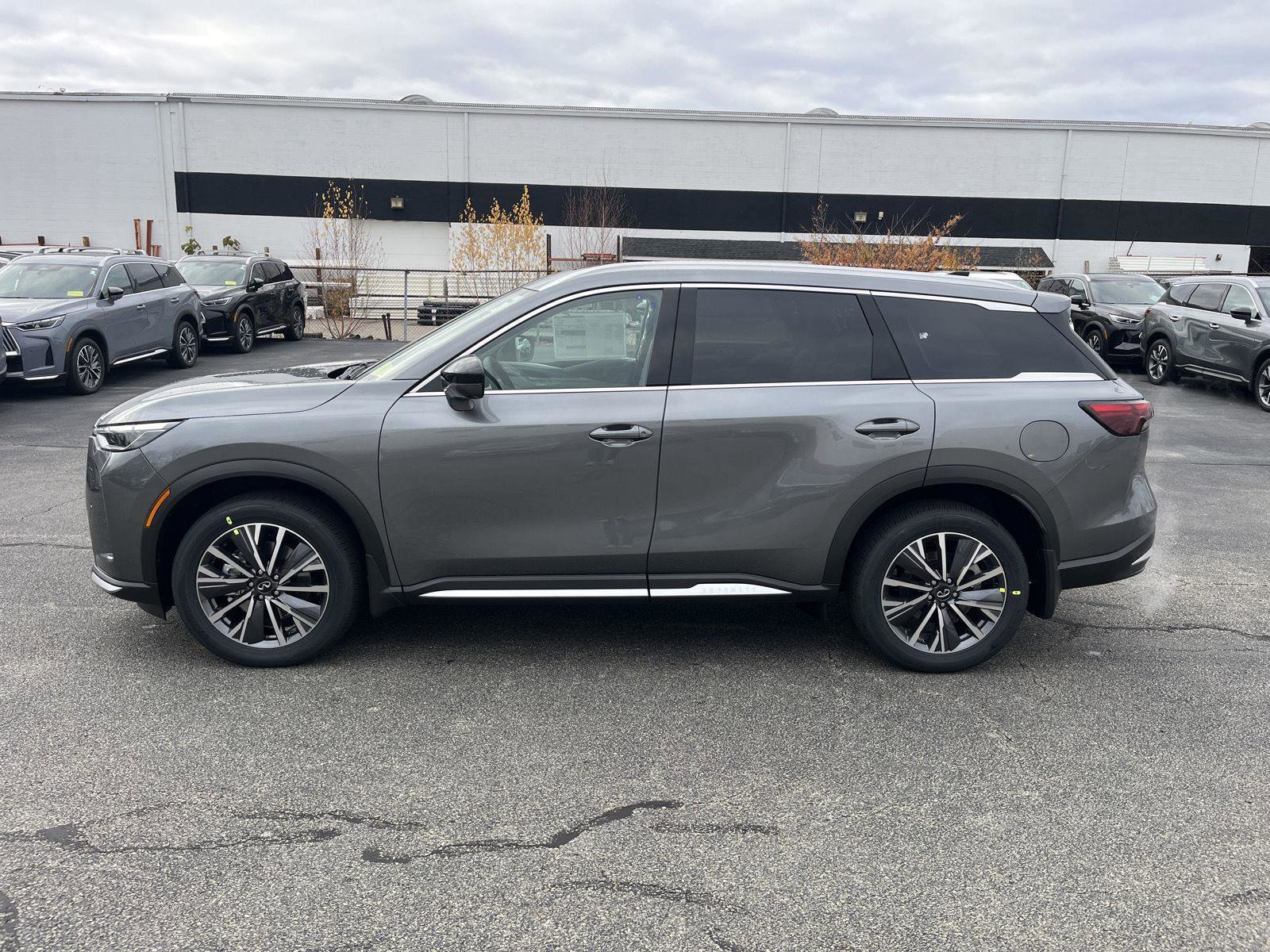 New 2026 INFINITI QX60 Luxe w/ Cargo Package image 6