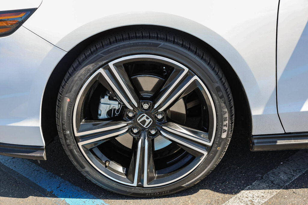 Used 2024 Honda Accord Sport image 28