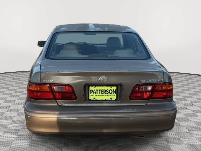 Used 1999 Toyota Avalon XLS FWD image 3