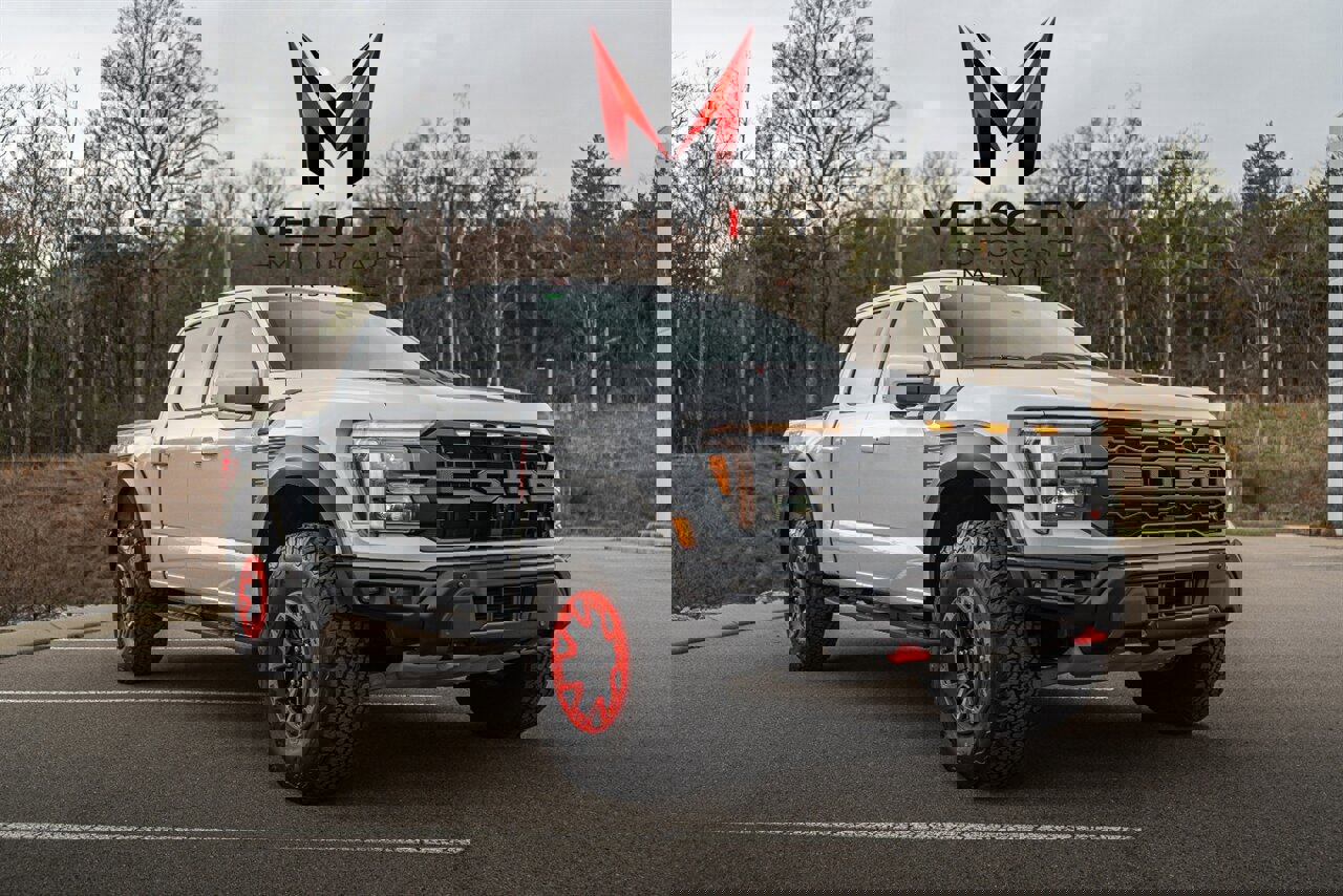 Used 2025 Ford F150 Raptor w/ Equipment Group 803A Raptor R image 8