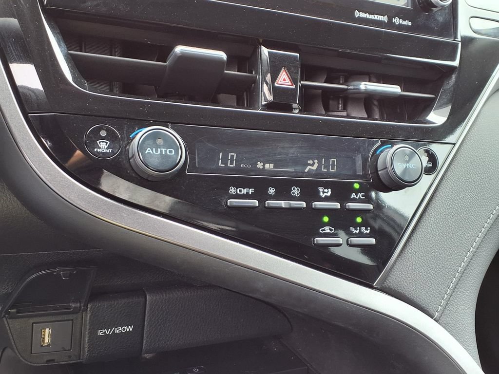 Used 2023 Toyota Camry SE w/ Audio Upgrade Package FWD image 7