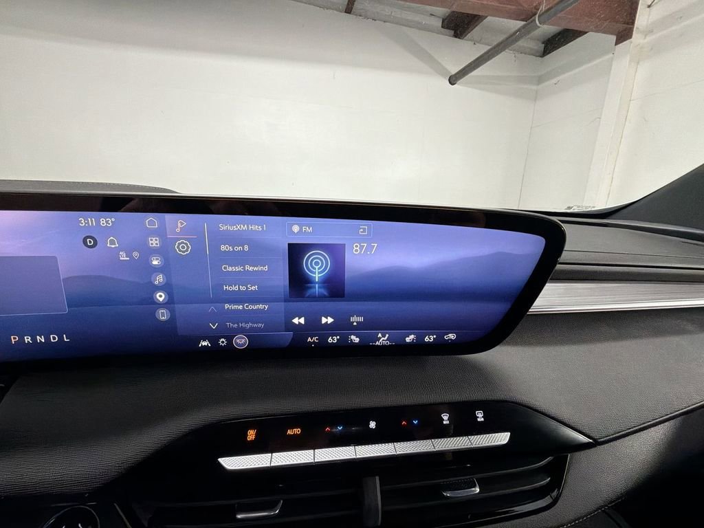 Used 2026 Buick Enclave Preferred w/ LPO, Floor Liner Package FWD image 13