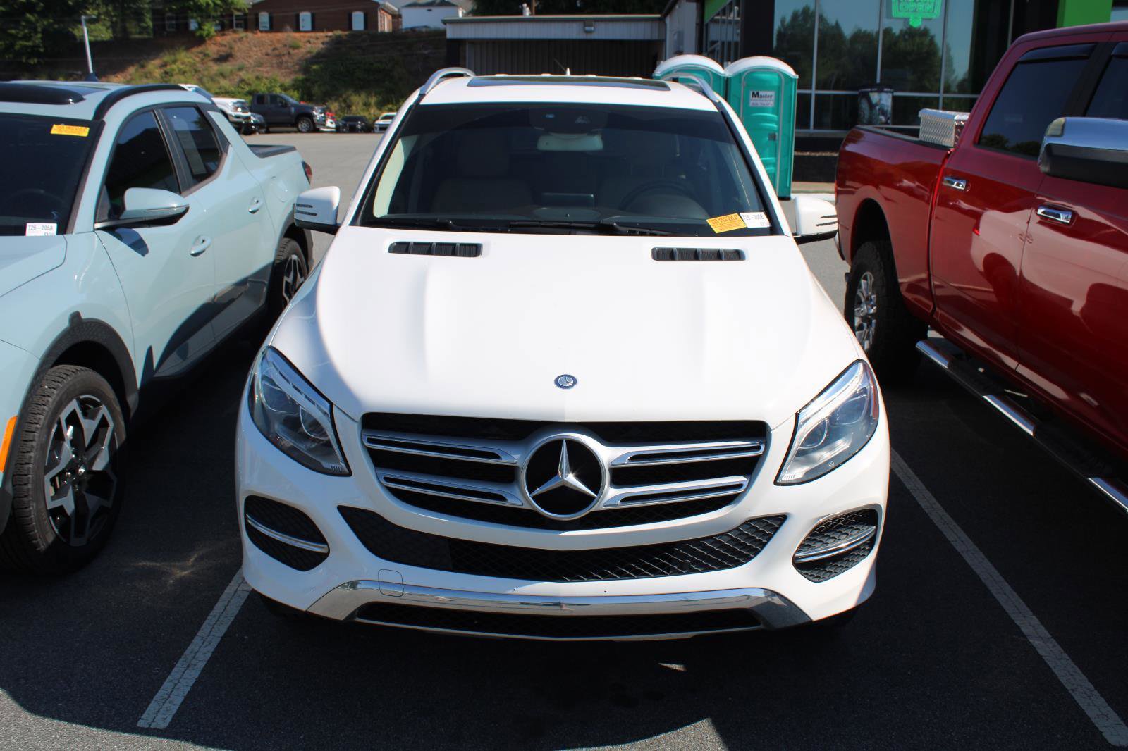 Used 2017 Mercedes-Benz GLE 350 4MATIC image 2