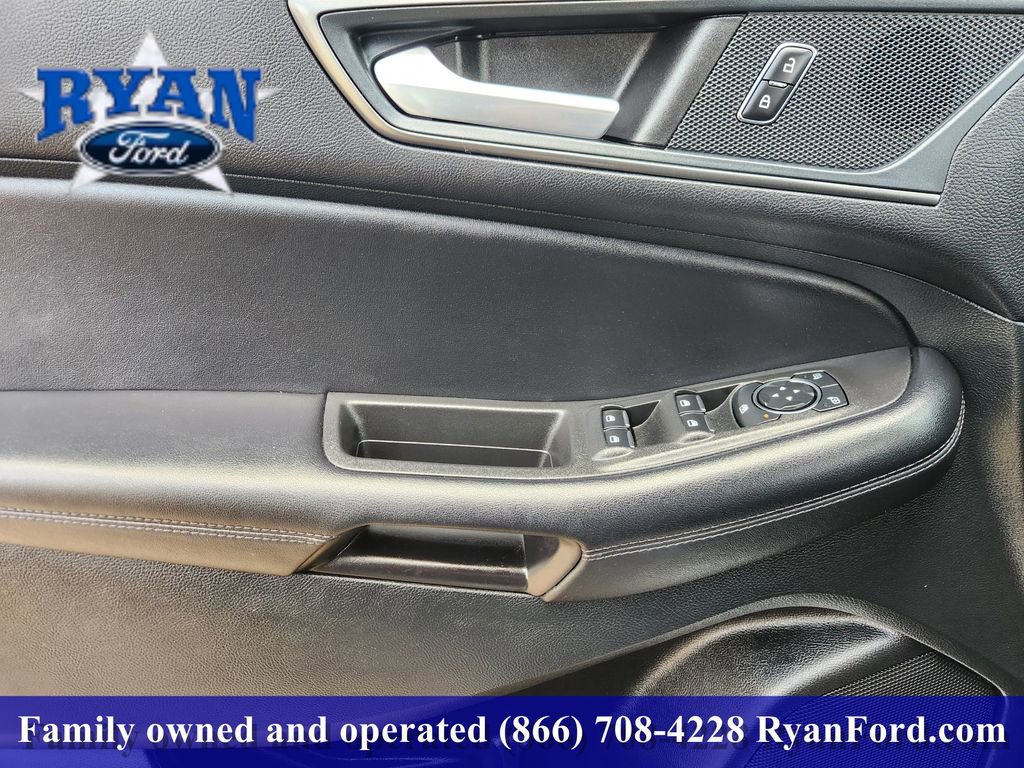 Certified 2024 Ford Edge SE image 17