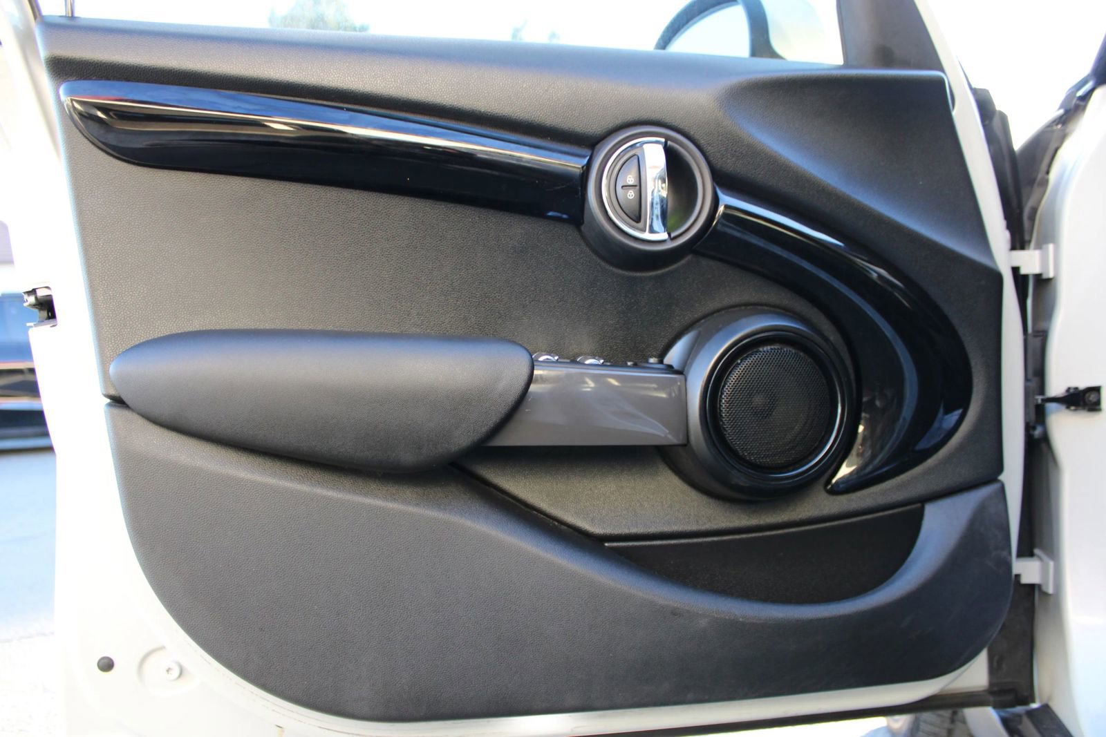 Used 2020 MINI Cooper S w/ Storage Package image 15