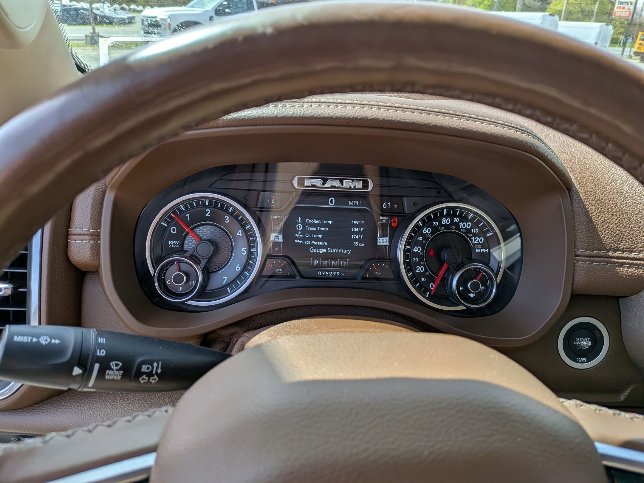 Used 2019 RAM 1500 Laramie AWD/4WD image 9
