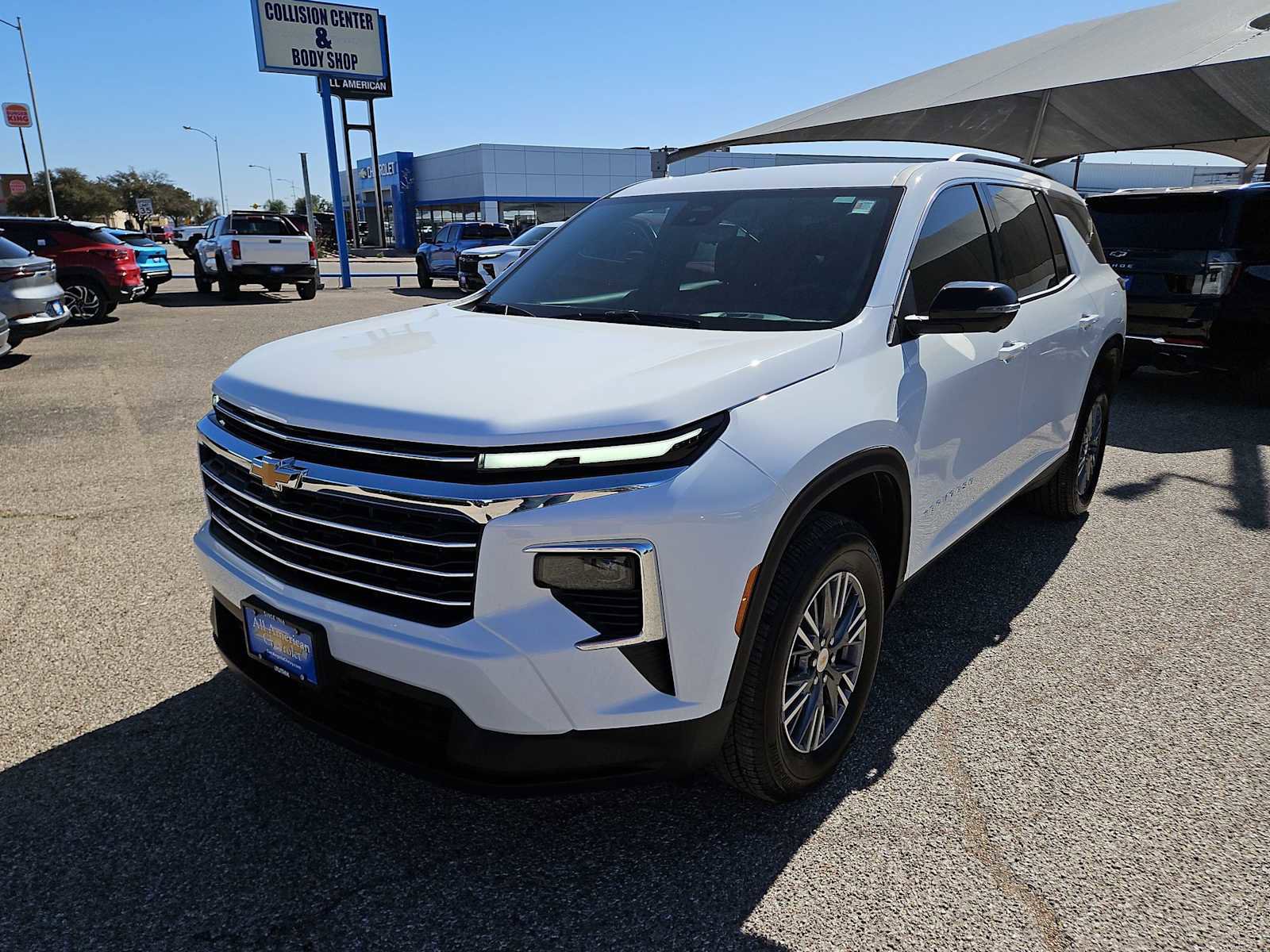 New 2026 Chevrolet Traverse LT w/ Driver Confidence Package image 4