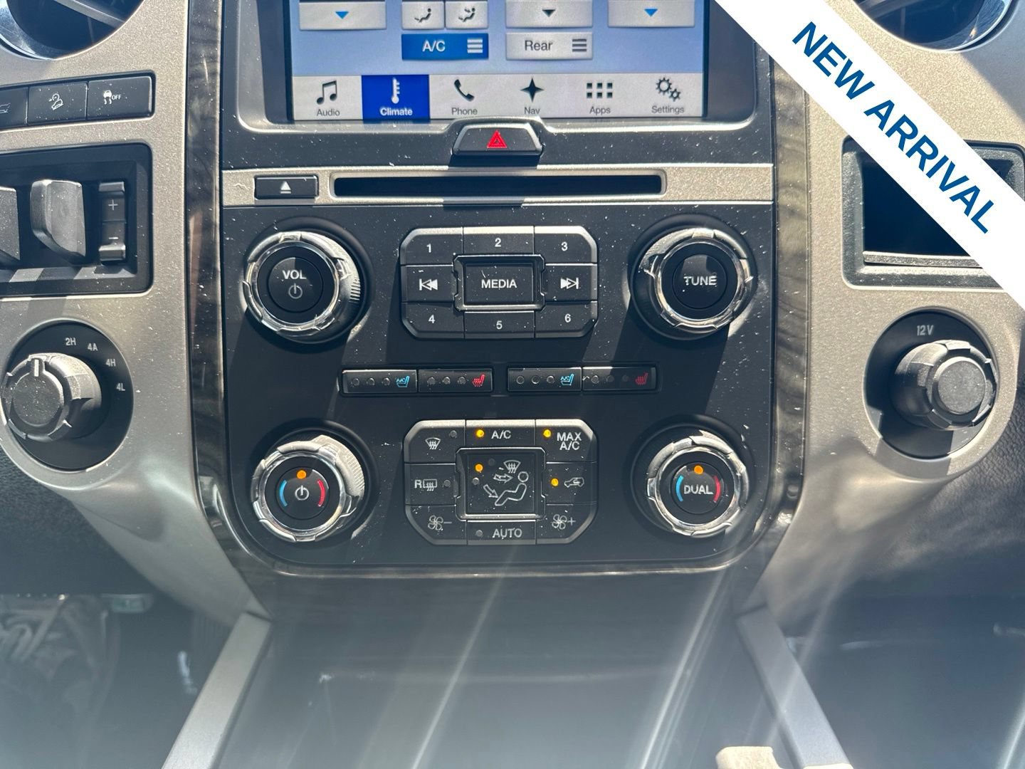 Used 2017 Ford Expedition EL Limited w/ Equipment Group 301A AWD/4WD image 27