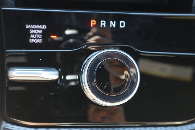 New 2025 Jeep Grand Cherokee Limited w/ Trailer Tow Package image 15