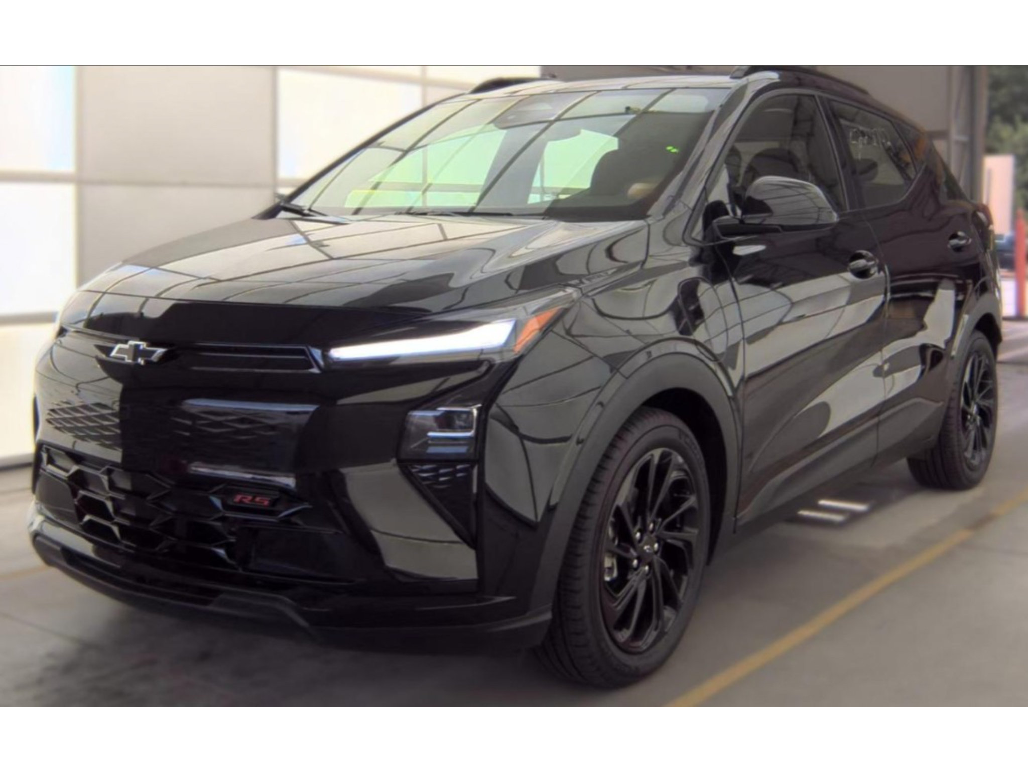 Used 2027 Chevrolet Bolt RS FWD image 1
