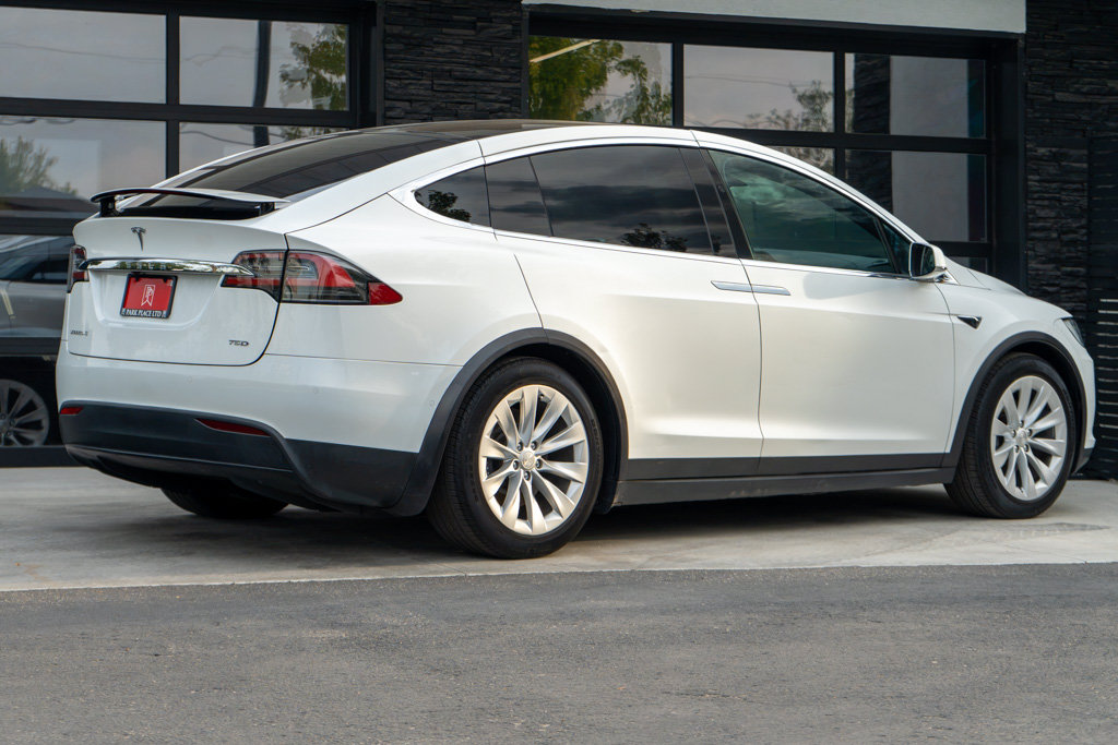 Used 2017 Tesla Model X 75D AWD/4WD image 9