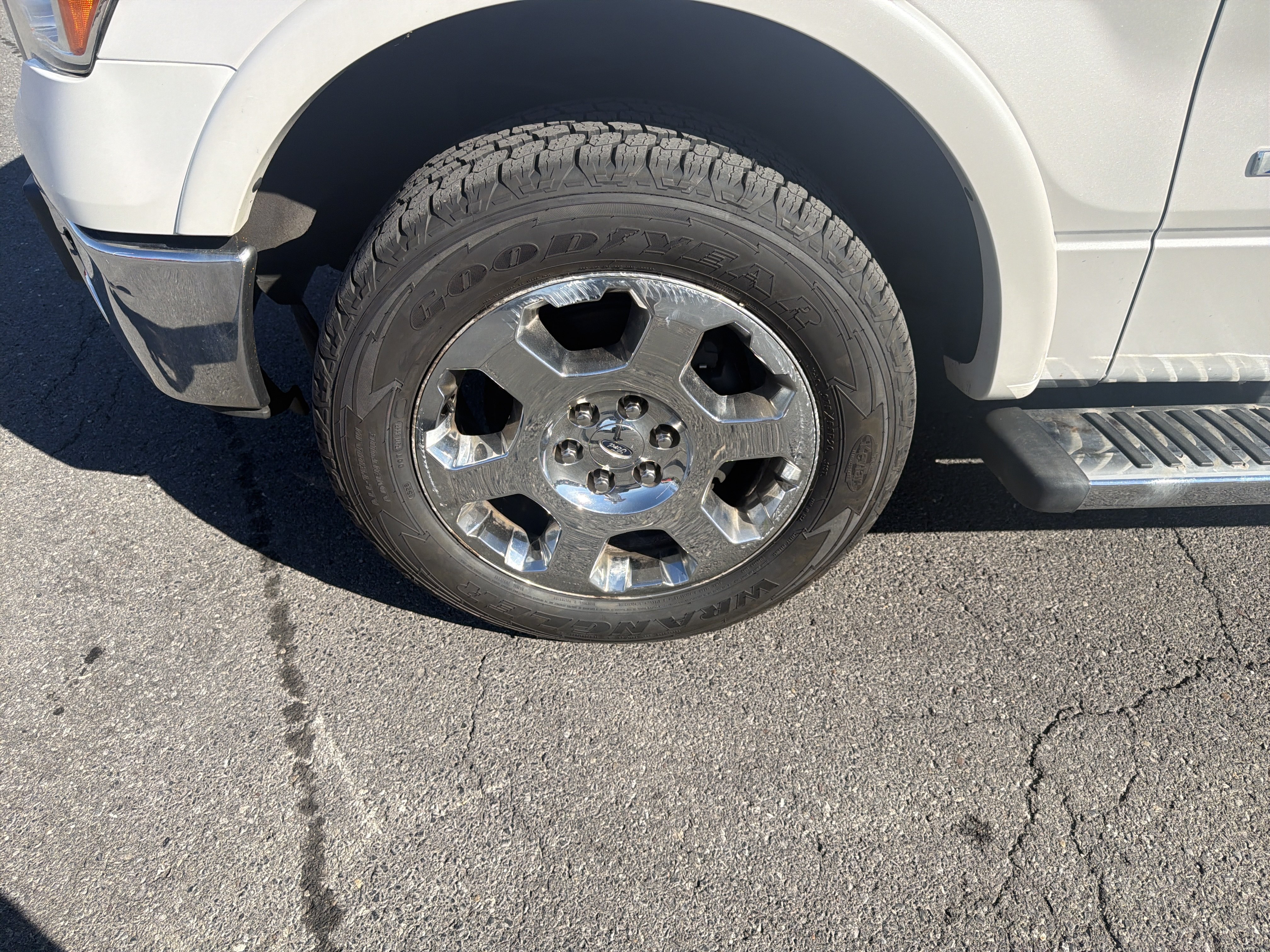 Used 2011 Ford F150 Lariat w/ Lariat Chrome Pkg AWD/4WD image 11