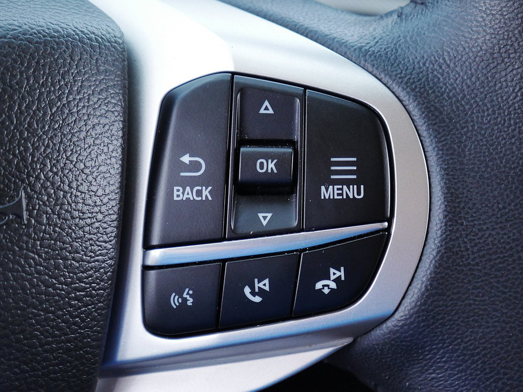 Used 2023 Ford Explorer XLT w/ Equipment Group 202A AWD/4WD image 33