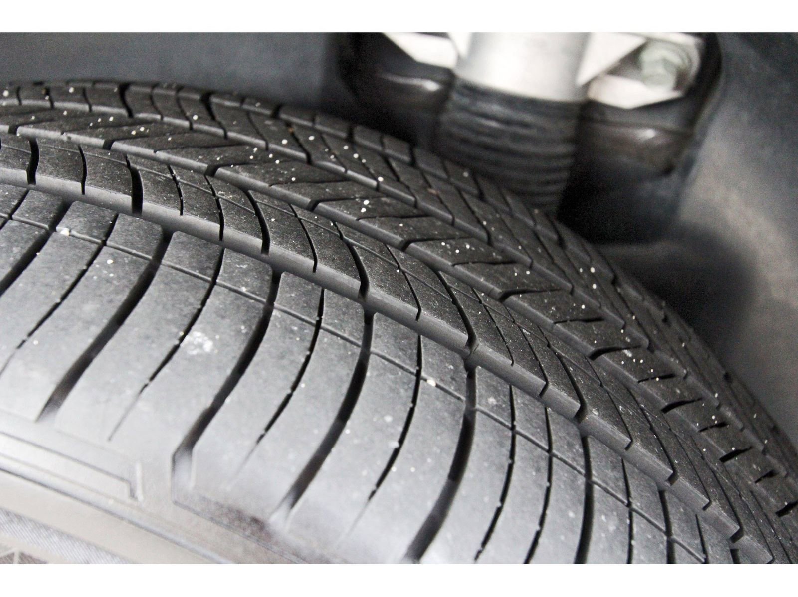 Used 2025 Kia Telluride S FWD image 33