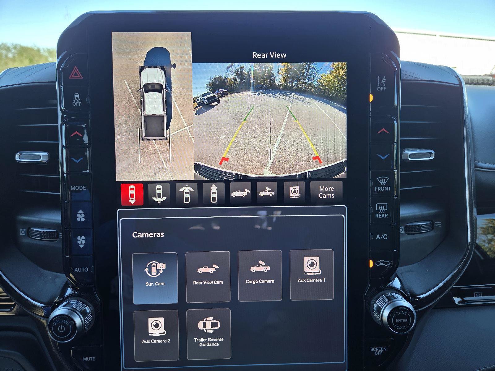 Used 2025 RAM 2500 Limited AWD/4WD image 19