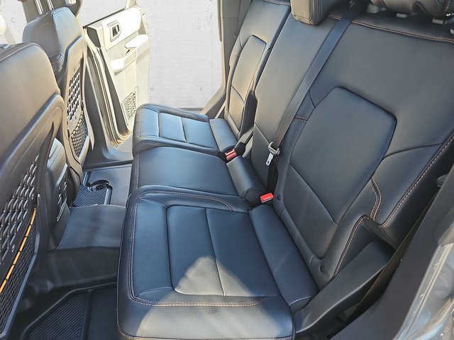 Used 2023 Ford Bronco Badlands image 14