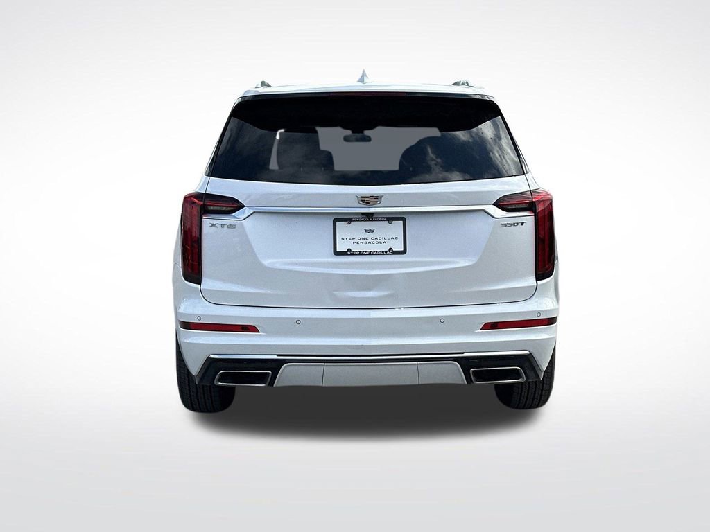 New 2025 Cadillac XT6 Luxury FWD image 6