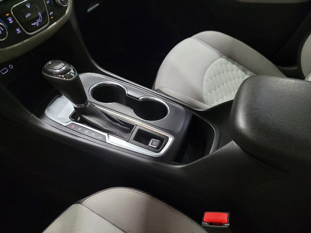 Used 2019 Chevrolet Equinox LS image 26