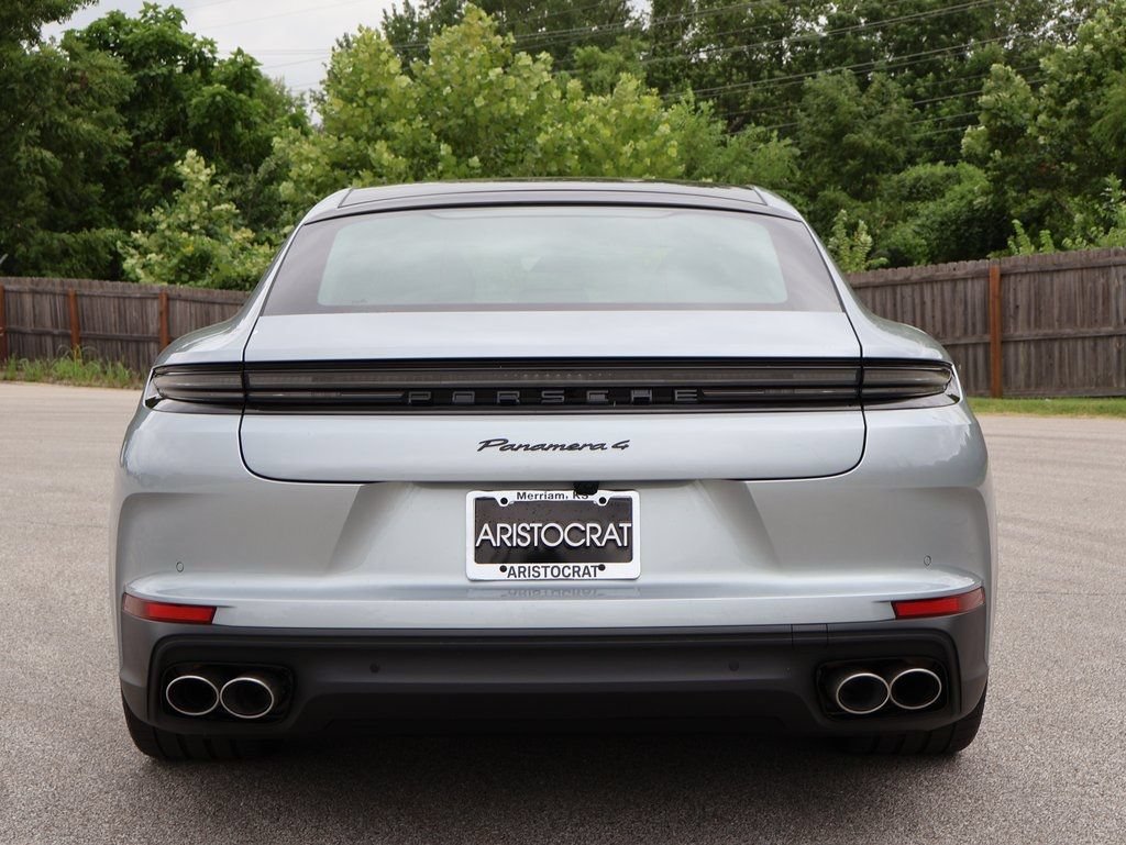 Certified 2025 Porsche Panamera 4 AWD/4WD image 7