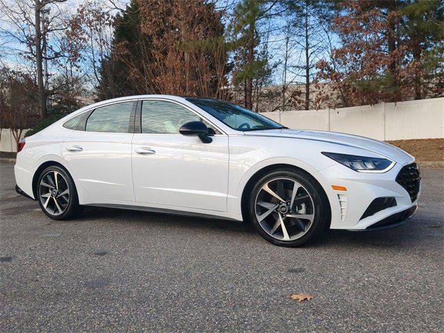 Used 2023 Hyundai Sonata SEL Plus w/ Preferred Accessory Package image 2