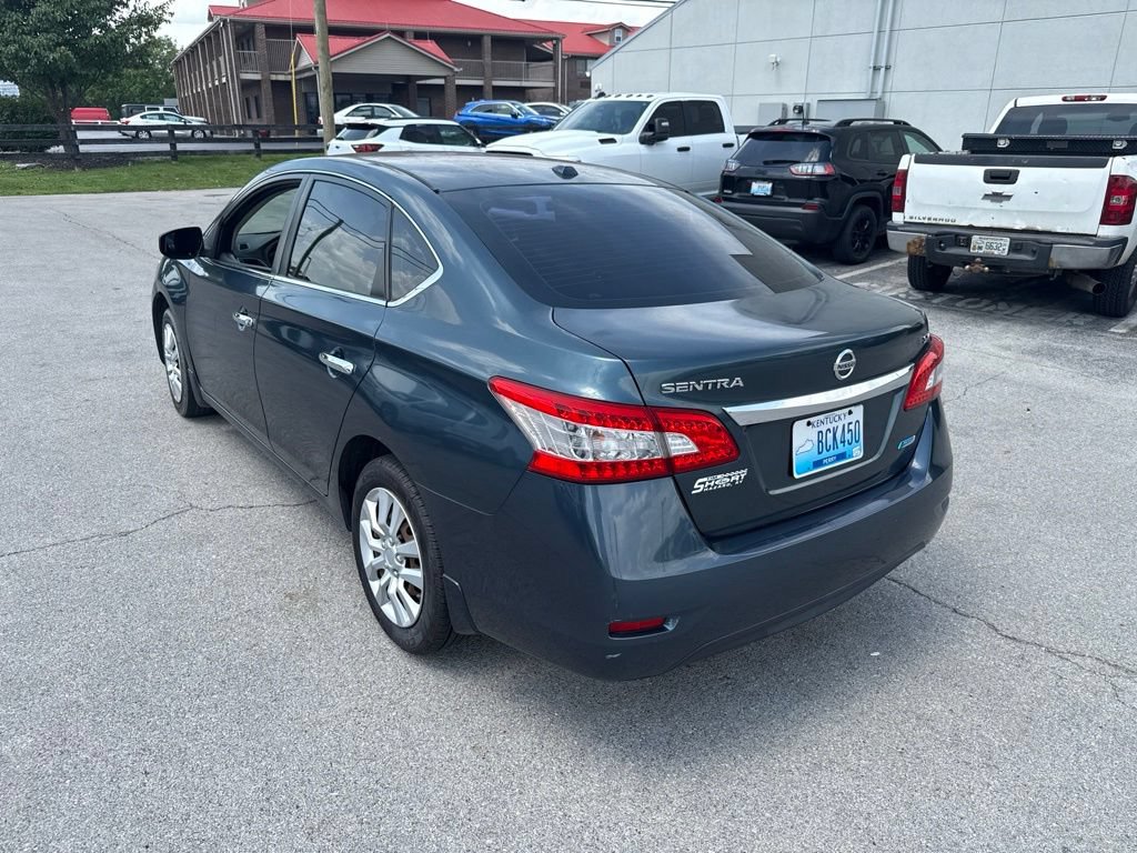 Used 2014 Nissan Sentra SV w/ SV Driver Package FWD image 4