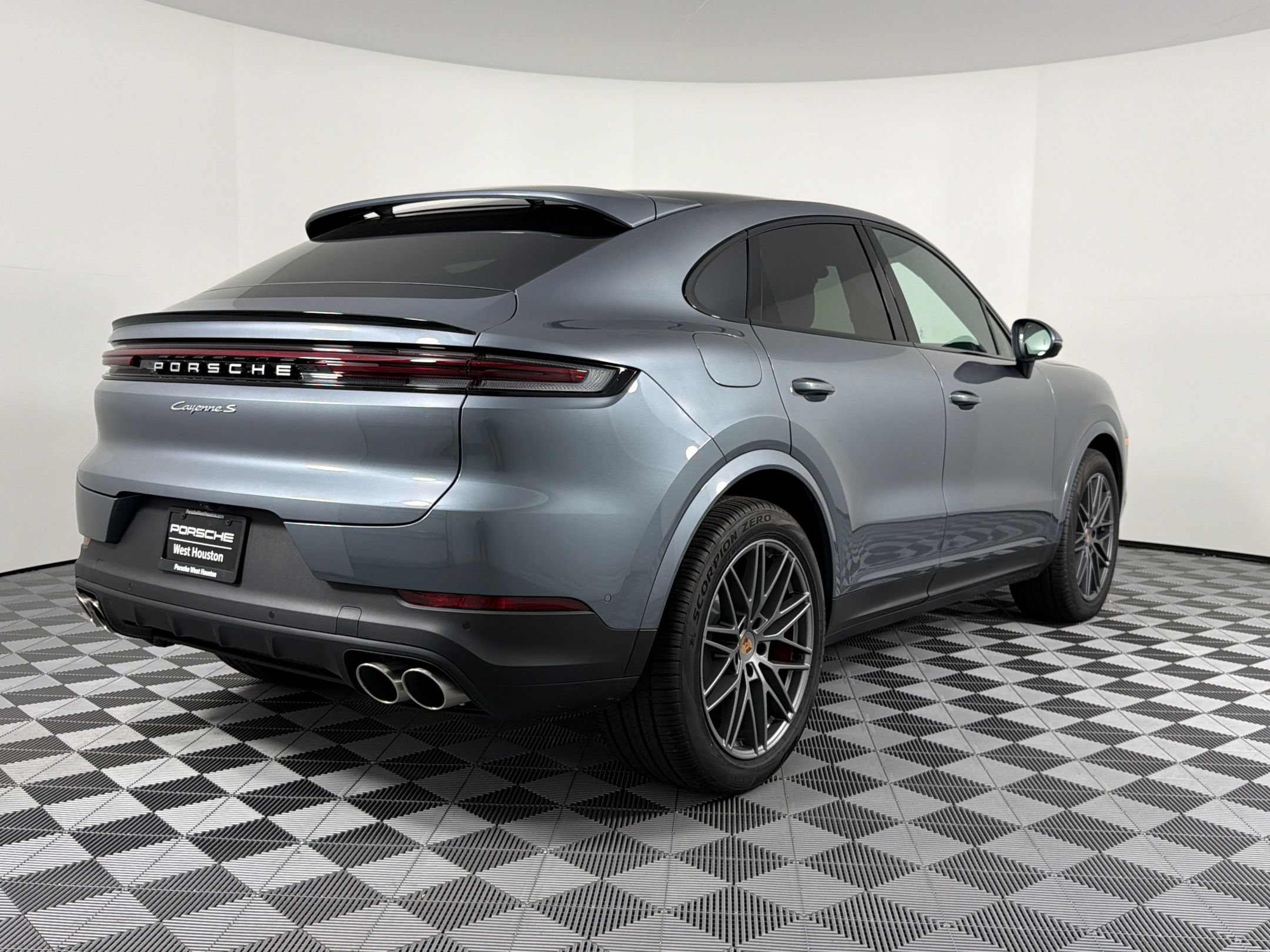 New 2026 Porsche Cayenne S AWD/4WD image 9